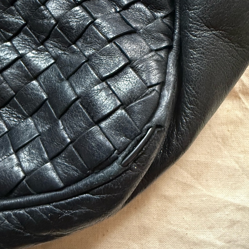 Bottega Veneta Interracio Shoulder Bag - Picture 7 of 16